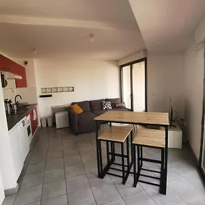 https://t1bis-moderne-lumineux-belle-vue-patte-doie-parking.midi-pyreneeshotels.com