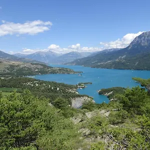 Appartement Pavillon Douillet Avec Vue Sur Lac, Chorges